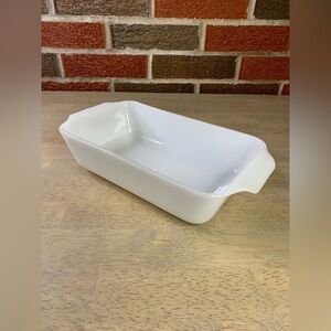 441 Anchor Hocking Fire King Original‎ Plain White Milk Glass Bread Loaf Pan
